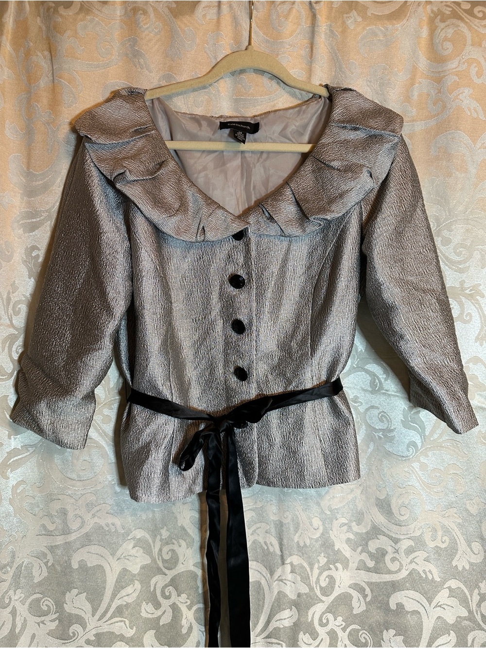 R&M Richards Silver Textured Ruffle-Collar Blouse with Black Satin Tie